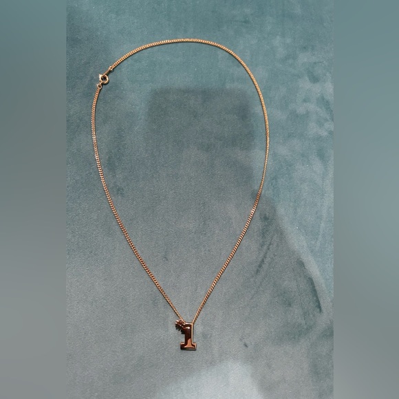 Avon #1 pendant necklace vintage pendant - Picture 1 of 8
